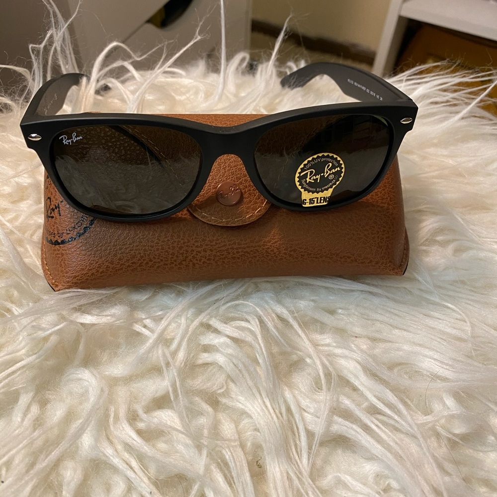 Authentic Ray Ban wayfarer